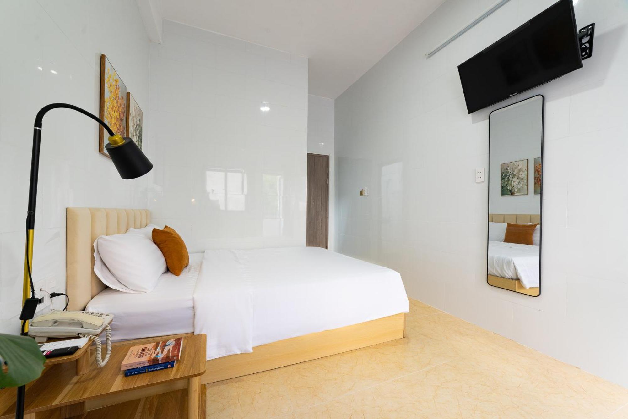 Thien Quoc Hotel Хошимин Екстериор снимка
