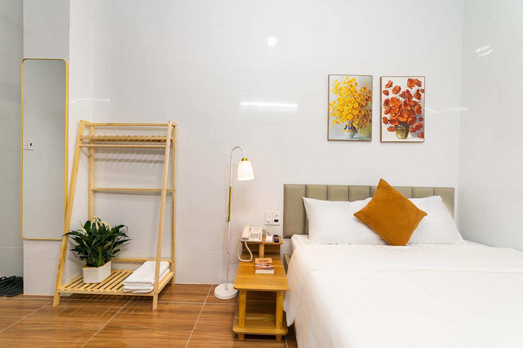 Thien Quoc Hotel Хошимин Екстериор снимка